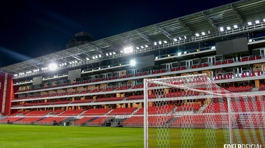 Estudiantes inaugura su estadio después de 14 años de lucha