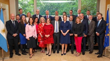 Embajadores de UE con guiño al presidente electo Alberto Fernández