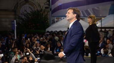El gobierno argentino felicitó a Lacalle Pou tras su confirmación como nuevo presidente de Uruguay