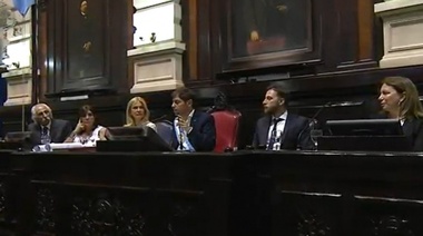 "Si una tarifa no puede ser pagada por un jubilado, no es tarifa, es saqueo", advierte Kicillof