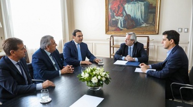 El Presidente recibió a los gobernadores de Corrientes, Mendoza y Jujuy