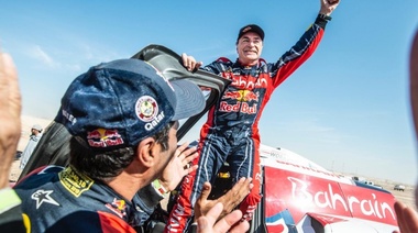 El español Carlos Sainz ganó el Rally Dakkar por tercera vez