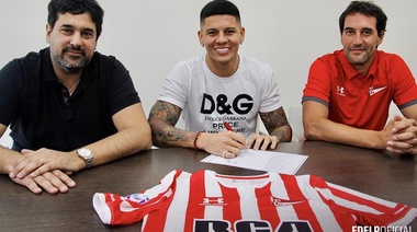 Rojo firma su contrato con Estudiantes y espera pase internacional para poder debutar
