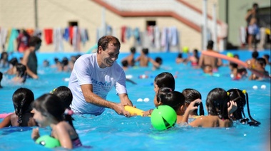 Con una tarde de juegos, Garro despidió al segundo contingente de la colonia de vacaciones municipal