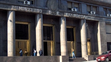 Economía posterga pagos de capital del AF20 al 30 de septiembre para quienes no entraron al canje