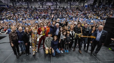 Con su primera victoria, Sanders gana fuerza en las primarias presidenciales demócratas