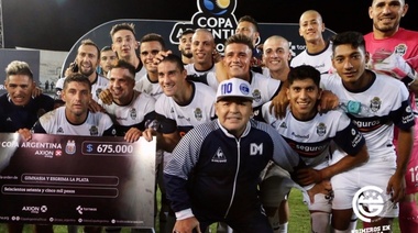 Gimnasia de Maradona venció a Sportivo Barracas por la Copa Argentina