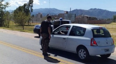 Autorizaron 20 mil permisos en primera etapa para el regreso de argentinos varados en el país