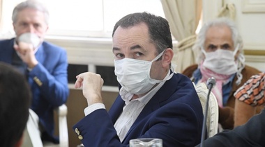 Senador propone medidas para proteger a las víctimas y crear un abogado público que las defienda