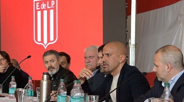 "Hicimos historia de la mano de nuestro maestro Zubeldía", recordó "La Bruja" Verón