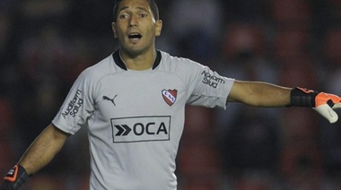 El arquero uruguayo de Independiente Martín Campaña llegó a acuerdo con Pumas de México