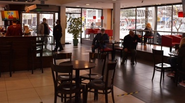 Mar del Plata abrió sus cafeterías en una caricia de normalidad