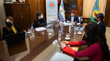 Kicillof lanzó un plan para auxiliar a pymes y comercios bonaerense para afrontar la pandemia