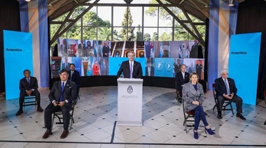 En el 9 de Julio, el Presidente destacó unidad con gobernadores para enfrentar la pandemia