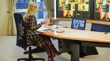 La Primera Dama realizó encuentro virtual con maestros de diferentes provincias