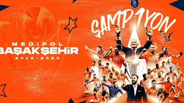 El joven club de Turquía Istanbul Basaksehir gritó campeón por primera vez