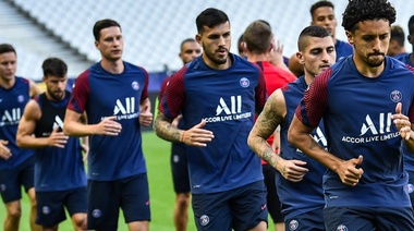 PSG, con tres argentinos, busca la triple corona francesa con la Copa de la Liga