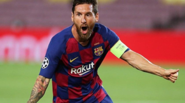 Messi, con una tremenda actuación, conduce a Barcelona a cuartos en la Liga de Campeones