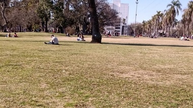 Cielo algo nublado y una máxima de 21 grados en la Región Metropolitana