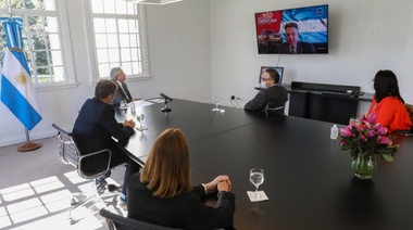 Nissan se comprometió a invertir US$ 130 M, y el Presidente los invitó a sumar a autopartistas locales