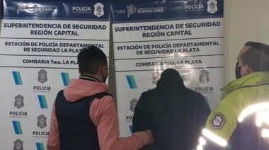 Cayó en Melchor Romero por conducir a alta velocidad y descubrieron que tenía cocaína y dinero