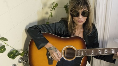 Fabi Cantilo ofrecerá un nuevo concierto virtual el 22 de octubre desde el Premier