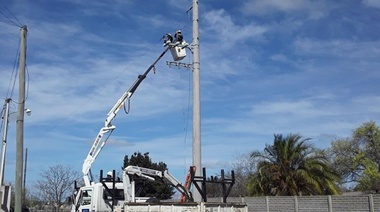 EDELAP amplía la red eléctrica en Parque Sicardi y Villa Garibaldi