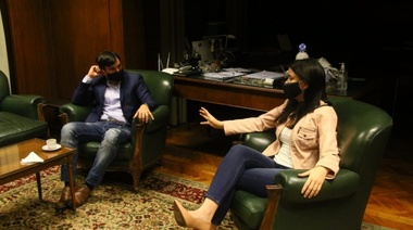 La autonomía municipal como eje en un encuentro entre Carmela Moreau y Francisco Echarren