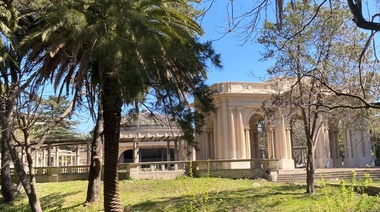 El turismo platense se entusiasma con la puesta en valor del Teatro del Lago por parte del Municipio