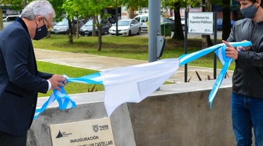 Juan Andreotti y Julio Zamora inauguraron las Plazas Carlos Pellegrini y Luis Castellari en la zona del Canal