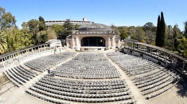 Leguizamón cuestionó a opositores locales: “Ahora les molesta que el Teatro del Lago sea platense”