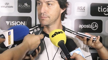 Daniel Garnero dejó de ser el DT de Olimpia de Paraguay y Palermo podría reemplazarlo