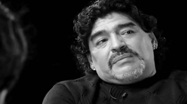 Diego Armando Maradona tiene un diálogo de a dos con Gastón Pauls
