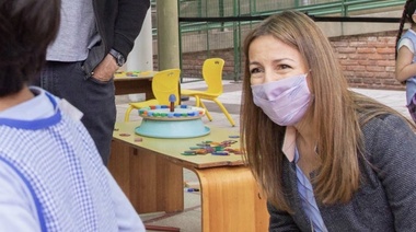 Para Acuña, los que eligen la carrera docente son de sectores económicos "cada vez más bajos"