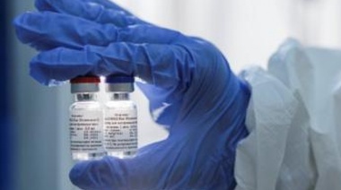 AstraZeneca y el laboratorio ruso de la vacuna Sputnik V sumarán fuerzas
