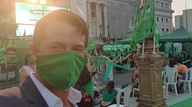 Lipovetzky: “A partir de hoy Argentina es más igualitaria y se mejora la salud pública”