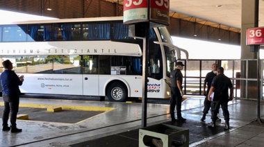 "Por ahora no habrá restricciones en el transporte de larga distancia", afirman desde la CNRT