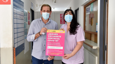 Garro visitó el CAPS 27 en Tolosa y llamó a los vecinos a “inscribirse en algunos de los 46 Centros de Atención Primaria de la ciudad"