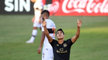 Racing se llevó un triunfo trabajoso contra Platense en Vicente López