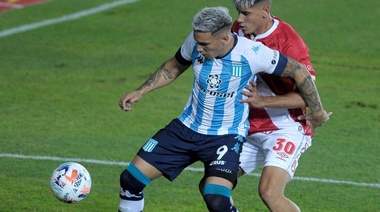 Racing consiguió la tercera victoria al hilo en el torneo ante Argentinos Juniors