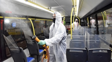 Refuerzan los protocolos de prevención en el transporte público platense