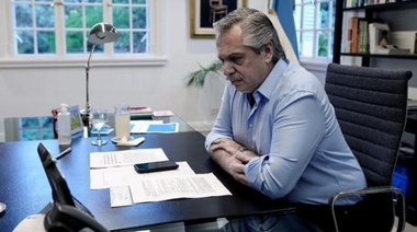 El Presidente anunció ayuda de 15 mil pesos a beneficiarios de AUH y otras asignaciones