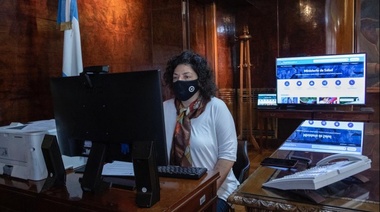 Vizzotti: la fuente de infección "no es el aula" sino lo que se "genera alrededor de las clases"