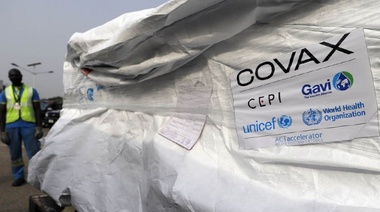 Llegaron al país 864 mil dosis de vacunas contra el coronavirus del Fondo Covax