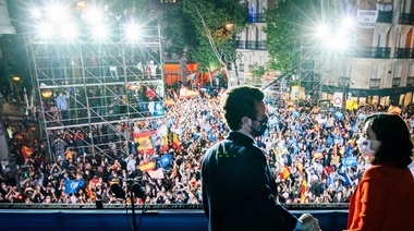 Casado y Díaz Ayuso celebran el triunfo del conservador PP en Madrid
