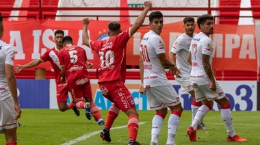 Argentinos estiró su racha y Estudiantes se quedó sin chances de ser primero en la zona A