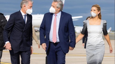 En París, el Presidente se reunió con empresarios y luego se verá con Macron
