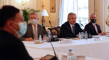 El presidente Alberto Fernández extenderá un día más su gira por Europa
