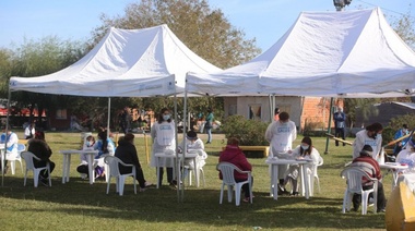 Con unidad sanitaria móvil, Municipalidad realizó nueva jornada de testeos en Villa Elvira