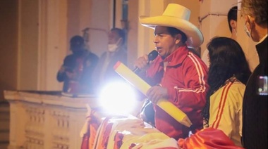 Castillo se adjudicó el triunfo en el balotaje presidencial peruano